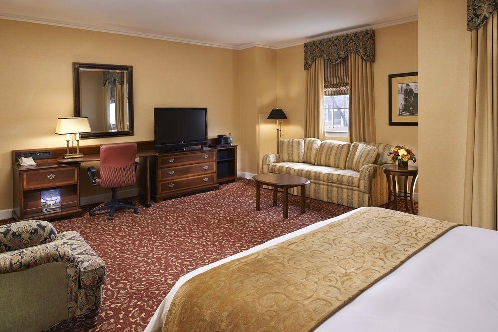 The Dearborn Inn, A Marriott Hotel Bagian luar foto